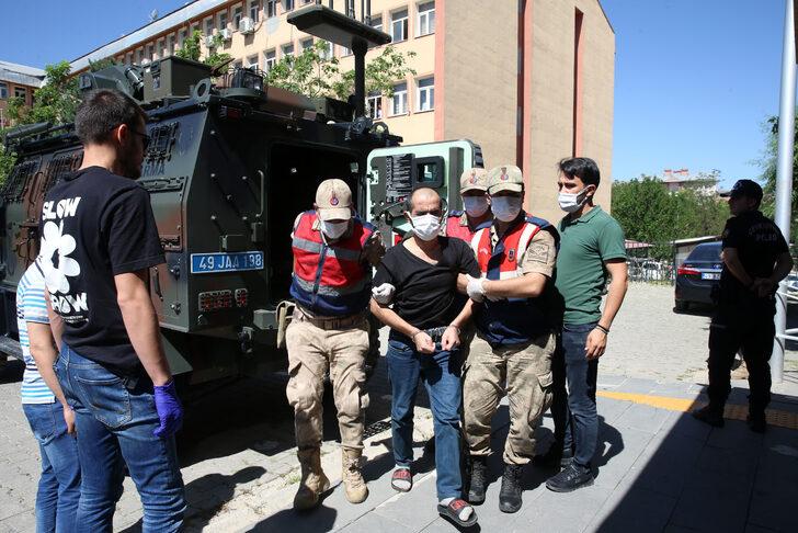 Binbaşı Kulaksız'ın şehit edildiği saldırının faili terörist Muş Adliyesine getirildi G3