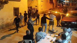 Bilecik'teki düğünlerde tahıl çıkartma geleneği yaşatılıyor