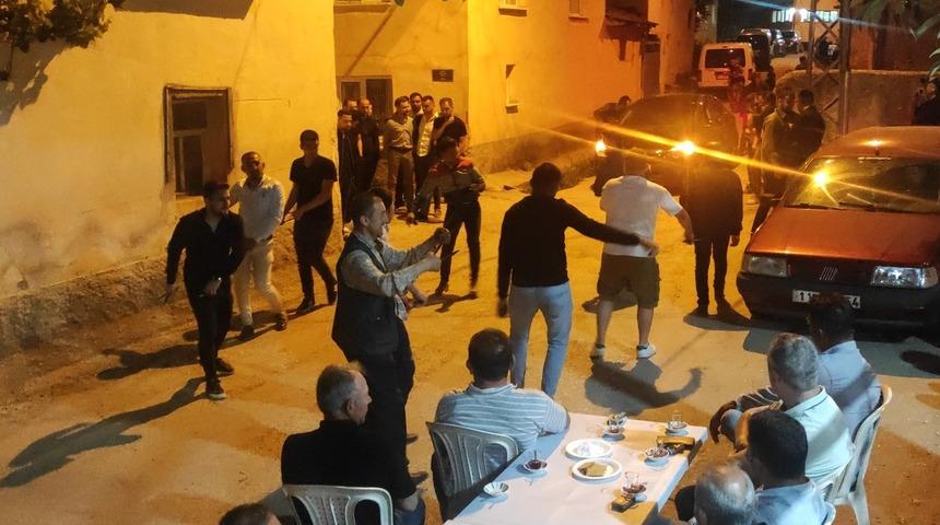 Bilecik'teki düğünlerde "tahıl çıkartma" geleneği yaşatılıyor