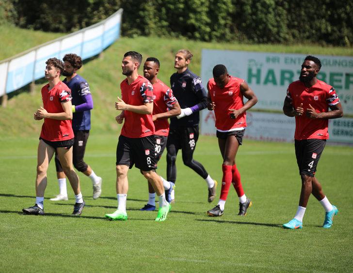 Sivasspor'un Avusturya kampındaki yeni sezon hazırlıkları sürüyor G3