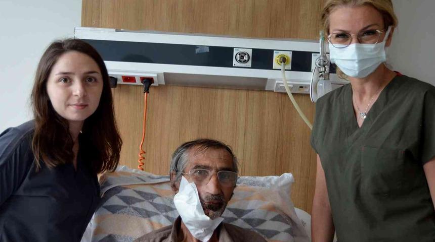 Su bile içemiyordu! Ameliyatla sağlığına kavuştu