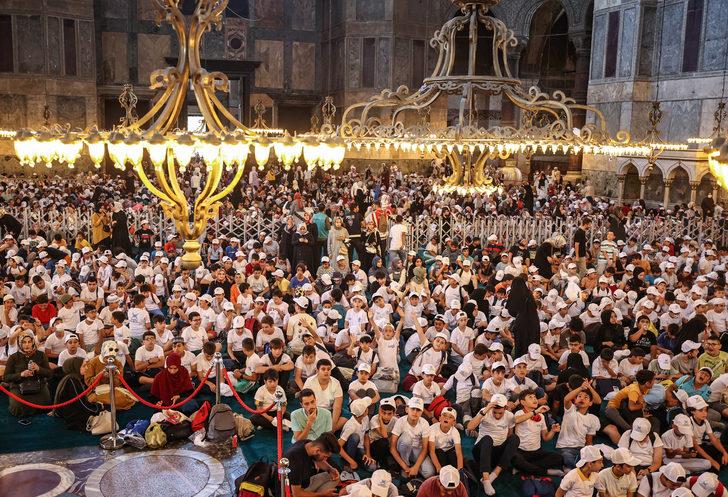 TÜGVA "Yaz Okulu Buluşması" Ayasofya-i Kebir Camisi'nde yapıldı G1