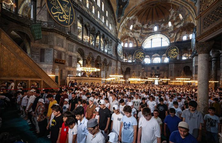 TÜGVA "Yaz Okulu Buluşması" Ayasofya-i Kebir Camisi'nde yapıldı G4