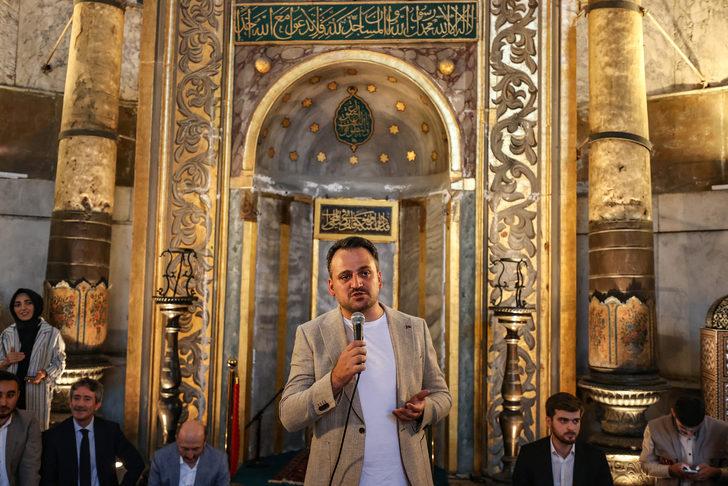 TÜGVA "Yaz Okulu Buluşması" Ayasofya-i Kebir Camisi'nde yapıldı G5