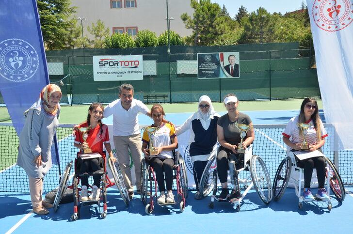 "Tekerlekli Sandalye Tenis Akıncılar Klasman Turnuvası" sona erdi G3