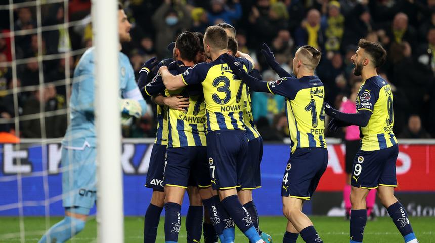 Son dakika: Napoli, Fenerbahçe'ye kafayı taktı! Kim Min-Jae'den sonra Altay Bayındır...