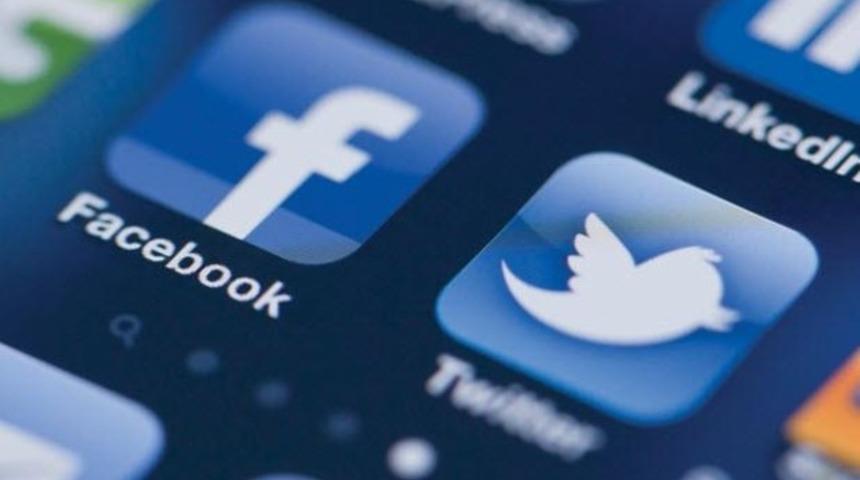 Twitter ve Facebook yavaşladı