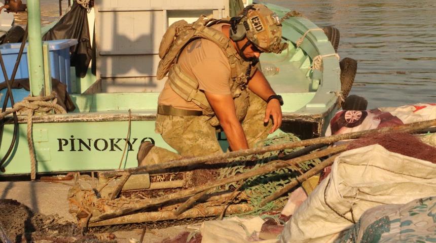 Karadeniz'de balıkçı ağlarına takıldı! Ekipler teyakkuza geçti