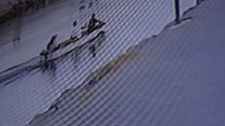 GÜNCELLEME 2 - Balıkesir'de teknenin batması sonucu kaybolan 2 kişiyi arama çalışması sürüyor G4