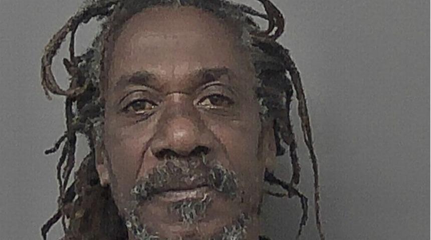 Dehşete düşüren olay! Önce karşısında çırılçıplak soyundu sonra ise... 