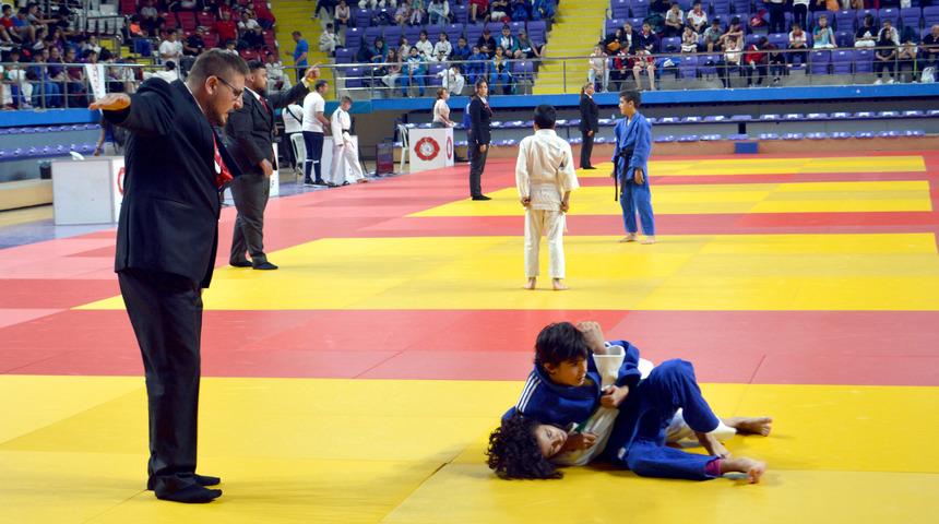 Afyonkarahisar'da Spor Toto Minikler Türkiye Judo Şampiyonası başladı
