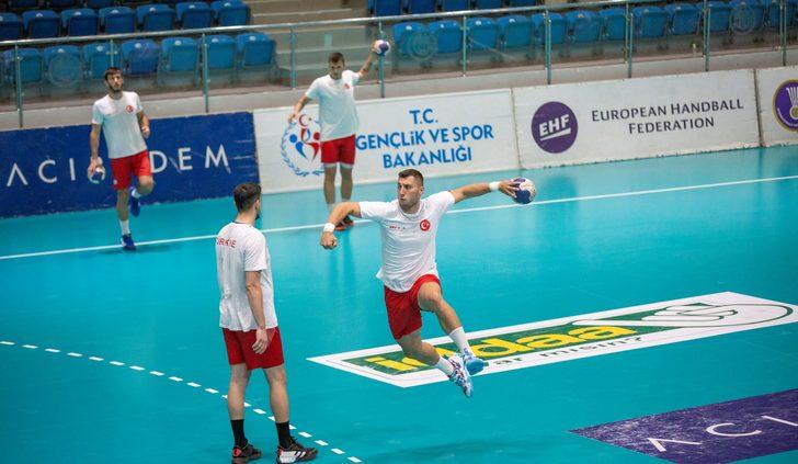 A Milli Erkek Hentbol Takımı hazırlıklarını Ankara'da sürdürüyor G3