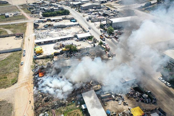 Bursa'da geri dönüşüm tesisinde çıkan yangın söndürüldü G4