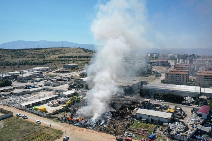 Bursa'da geri dönüşüm tesisinde çıkan yangın söndürüldü G5