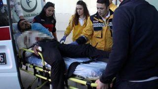 Alkollü genç 6 yerinden bıçaklandı