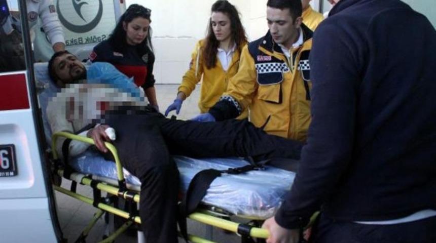 Alkollü genç 6 yerinden bıçaklandı