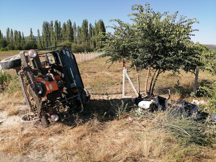Afyonkarahisar'da minibüs ile tarım aracının çarpışması sonucu 5 kişi yaralandı G2