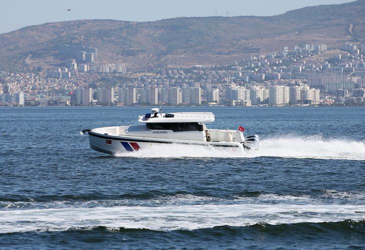 Milli imkanlarla üretilen 2 bot, İzmir'de jandarmaya teslim edildi G2