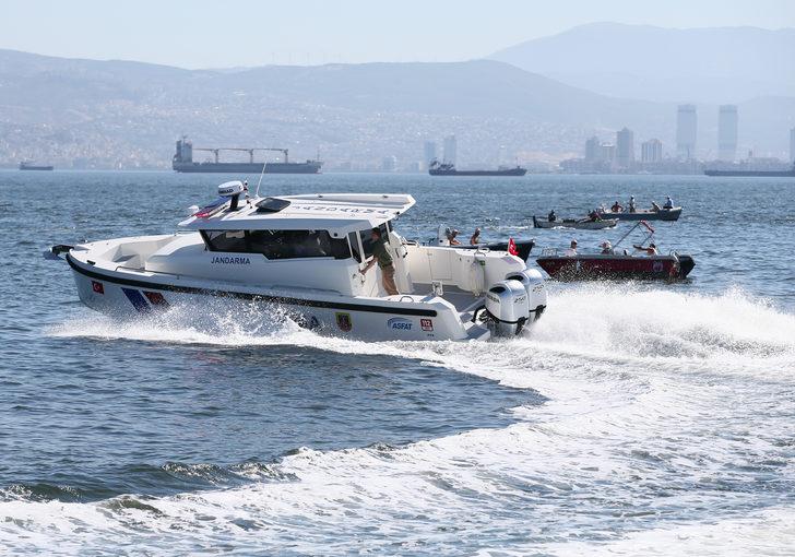 Milli imkanlarla üretilen 2 bot, İzmir'de jandarmaya teslim edildi G3