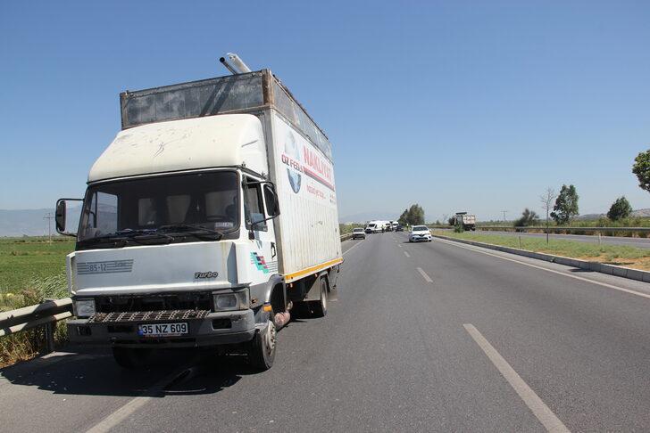 Aydın’da kamyonet ile minibüsün çarpışması sonucu 10 kişi yaralandı G2