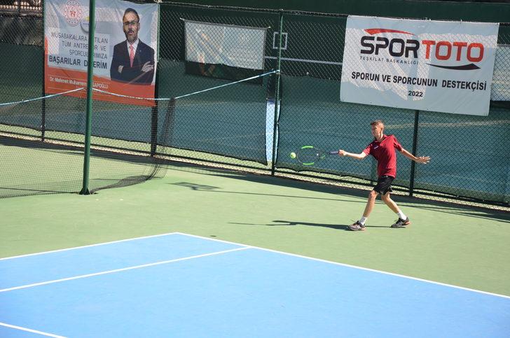 Anadolu Yıldızlar Ligi Tenis Türkiye Finalleri, Manisa'da başladı G3