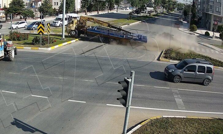 GÜNCELLEME - Çorum'da freni patlayan vincin kaldırımda çarptığı iki yaya hayatını kaybetti G2