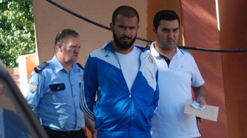 Katil zanlısı kardeş tutuklandı