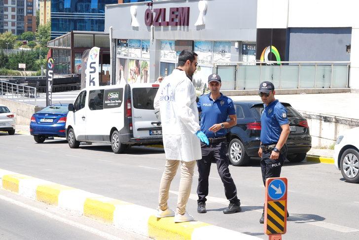 Pendik'te düğün salonuna silahla ateş edilmesine ilişkin 2 kişi yakalandı G3