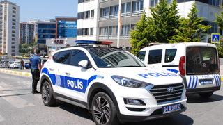 Pendik'te düğün salonuna silahla ateş edilmesine ilişkin 2 kişi yakalandı