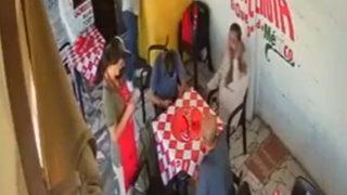 Hiçbir şeyden haberi olmadan oturuyorlardı! Yakıt tankı bir anda patladı: Ortalık cehenneme döndü