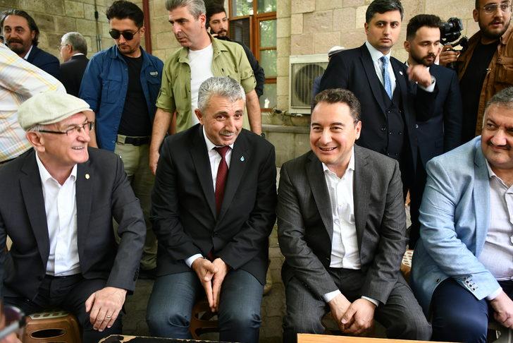DEVA Partisi Genel Başkanı Babacan, Artvin'de parti binasının açılışına katıldı G2