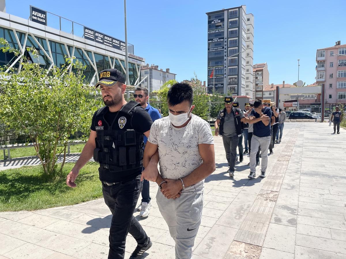 Niğde'de uyuşturucu operasyonunda 6 ş&uuml;pheli yakalandı