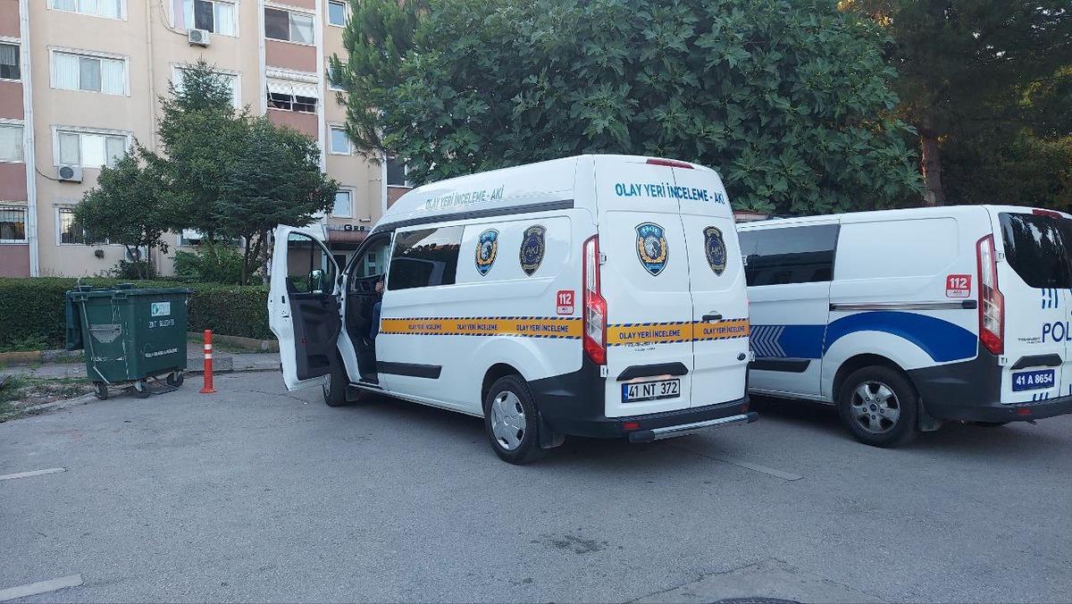 Kocaeli'de 3 g&uuml;nd&uuml;r haber alınamayan yaşlı adam evinde &ouml;l&uuml; bulundu