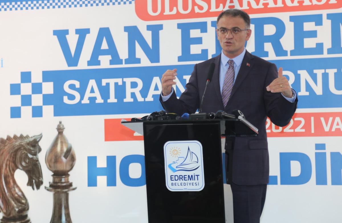 Van'da uluslararası satran&ccedil; turnuvası başladı