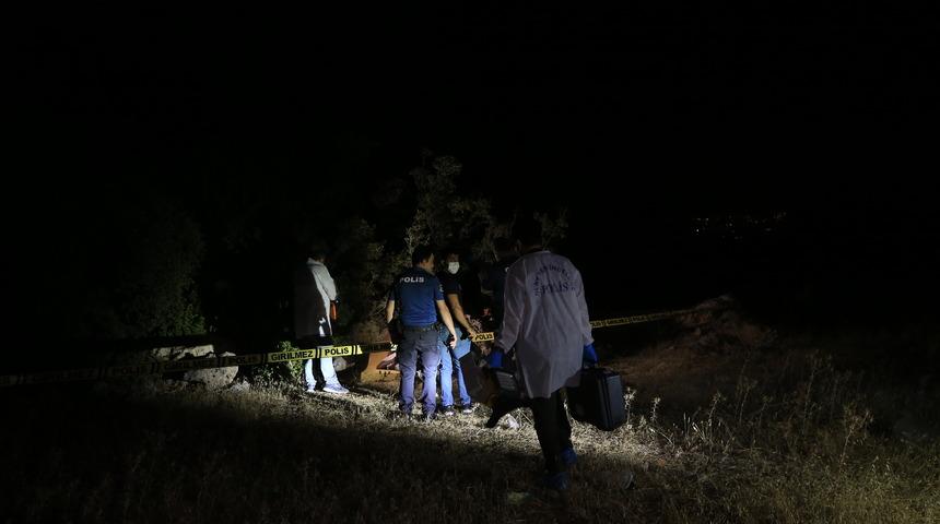 Antalya'da ormanlık alanda ceset bulundu