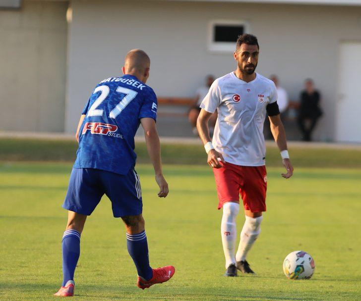 Sivasspor hazırlık maçında Çekya ekibi Sigma Olomouc ile karşılaştı G5