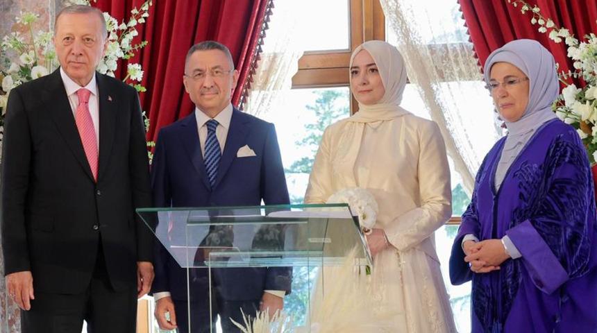 Cumhurbaşkanı Yardımcısı Fuat Oktay, Cumhurbaşkanı Danışmanı Hümeyra Şahin ile dünyaevine girdi