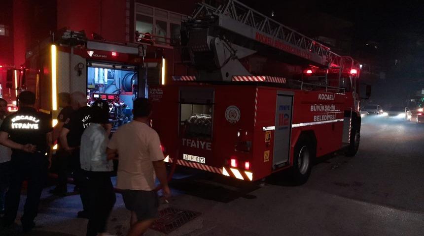 Kocaeli'de barakada çıkan yangın söndürüldü