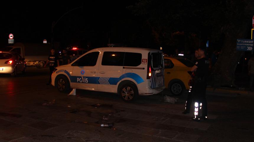 Polis aracı kazaya karıştı! 2 polis memuru yaralandı