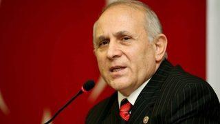 Burhan Kuzu: Yeni Anayasa için referanduma gidilecek