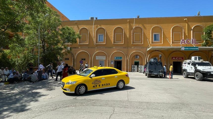 Mardin'de minibüs şarampole devrildi 2 kişi öldü, 17 kişi yaralandı