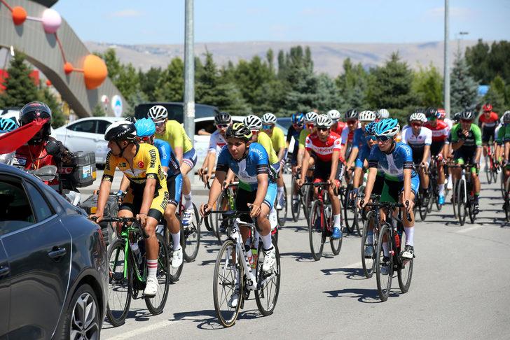 Erciyes'te Uluslararası Yol ve Dağ Bisikleti Yarışları başladı G4