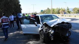 Aydın'da otomobil ile tır çarpıştı, 1 kişi öldü, 2 kişi yaralandı