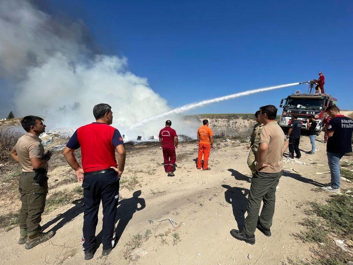 Adana'da ağaçlık alanda çıkan yangın söndürüldü G2
