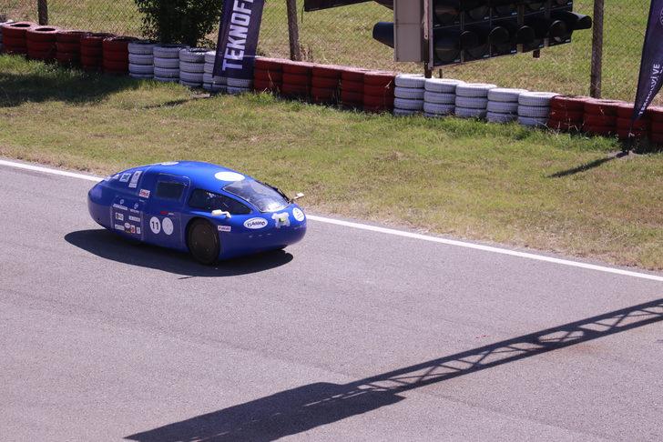 Alternatif enerjili araçlar Kocaeli'deki TEKNOFEST yarışlarında piste çıktı G2