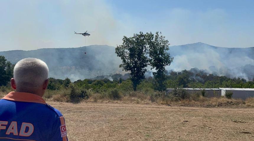 Kırklareli'nde çıkan orman yangınına müdahale ediliyor