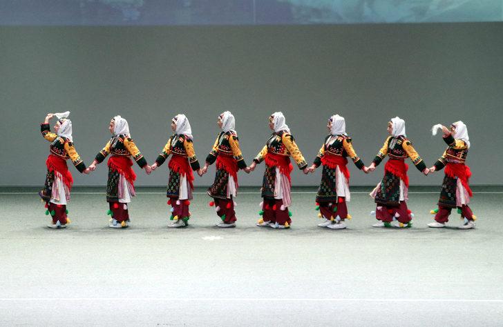 "Halk Oyunları Gençler Türkiye Şampiyonası" Gaziantep'te yapılıyor G2