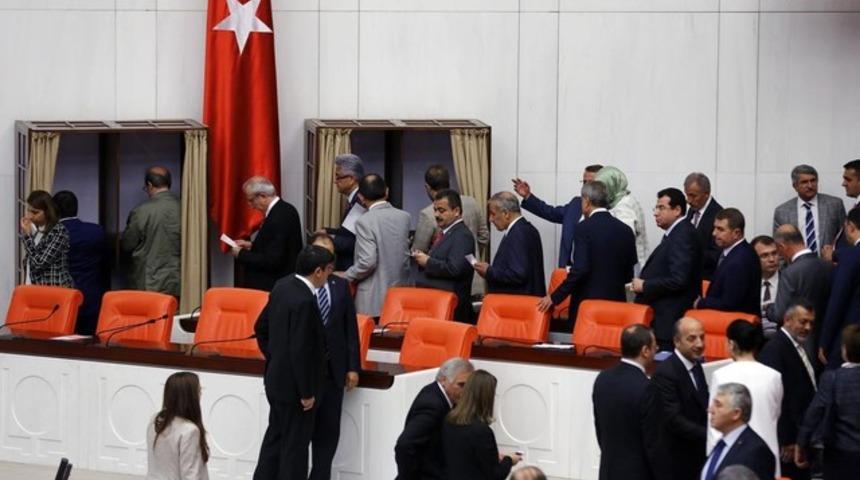 RTÜK düğümü çözüldü, kazanan MHP oldu