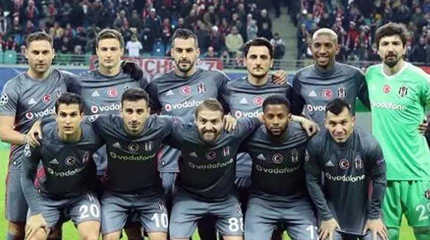 Son hali herkesi şaşırtmıştı! Beşiktaş'tan ayrılan Jeremain Lens, 3. Lig'e imza atıyor...