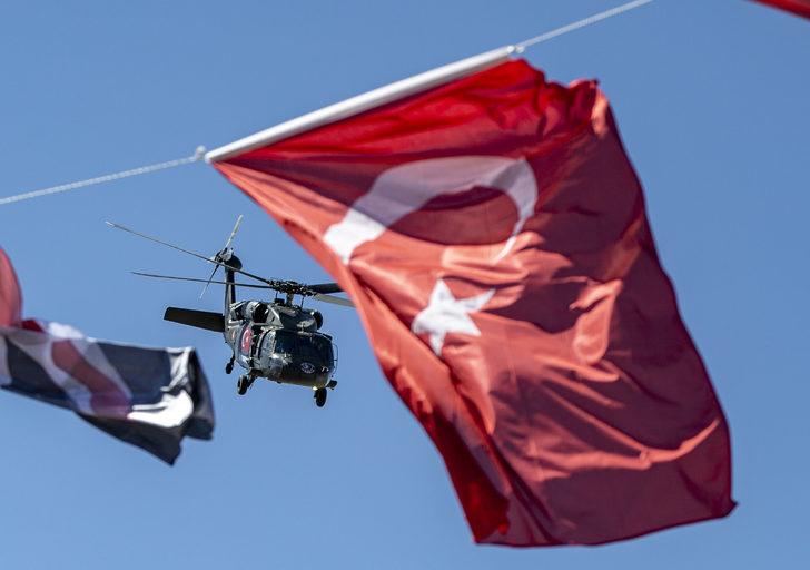 Erzurum'da Türk Yıldızları ve Çelik Kanatlar gösteri uçuşu yaptı G5